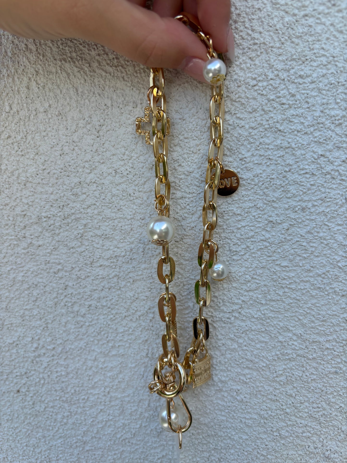 Phonecord gold with charms