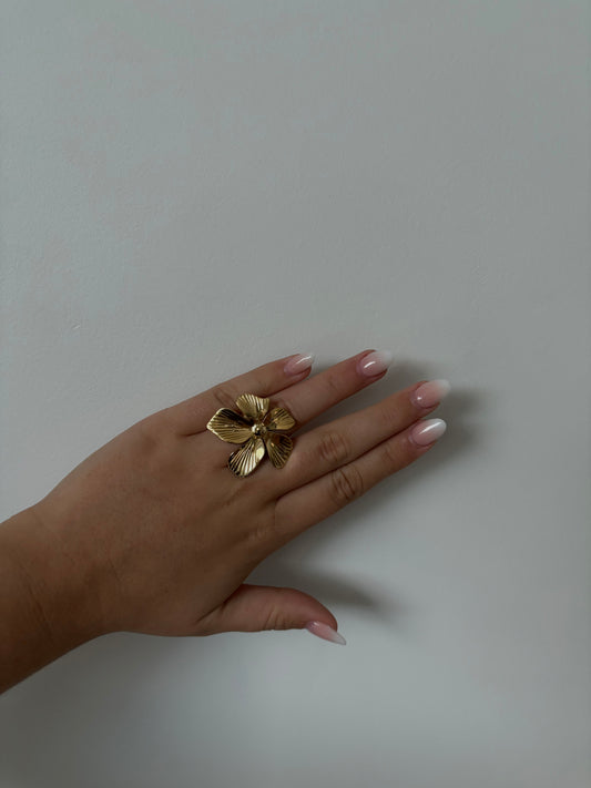 Flower ring