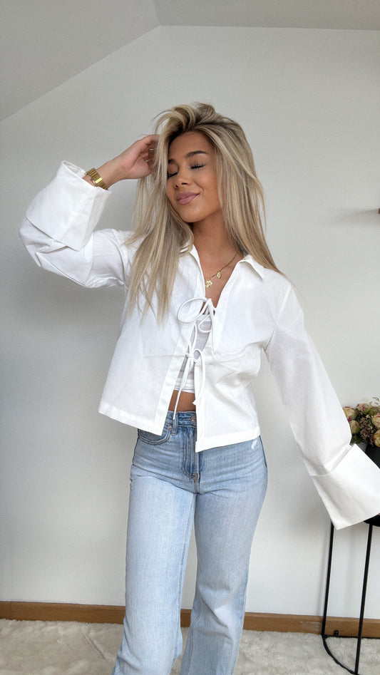 Wit gestrikt blousje met oversized mouwen 🤍